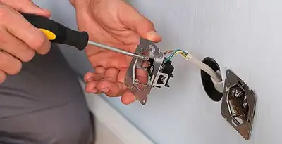 outlet repair services with professional electrical outlet wiring adjustment in Los Angeles, CA