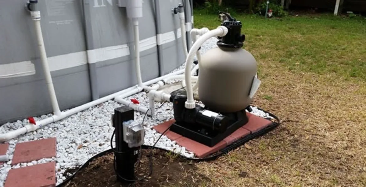 pool pumps service with professionally installed pool pump and filtration system in Los Angeles, CA