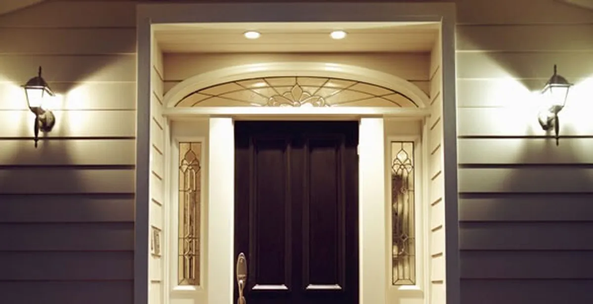 security light installation services with professionally installed entryway lighting in Los Angeles, CA